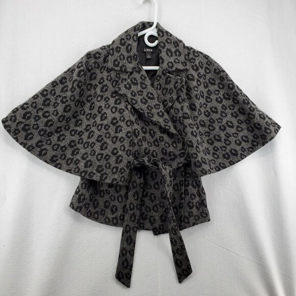 A. Byer Jacket Women's Batwing Sleeve Belted Parka Animal Print Gray Black Small - Picture 2 of 12